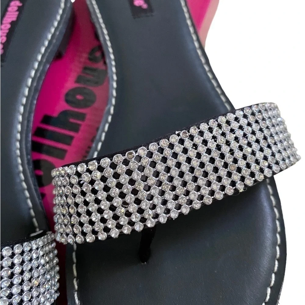 Dollhouse NWT Women’s Size 9 Y2K 90’s Zarnina Diamond Glam Flat Sandals New